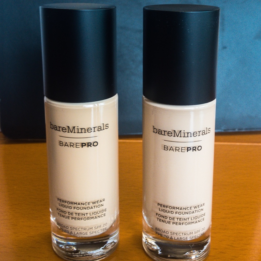 barePRO® Performance Wear Liquid Foundation
